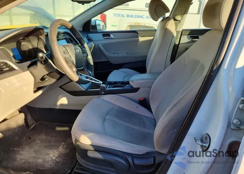 2017 Hyundai Sonata Se z USA, uszkodzony, nr VIN 5NPE24AF4HH465437